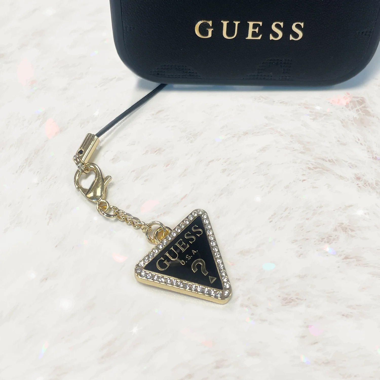 Anhänger / Schlüsselanhänger Guess GUCPMTDCK Triangle Diamond Charm Rhinestone, Gold - Image 3