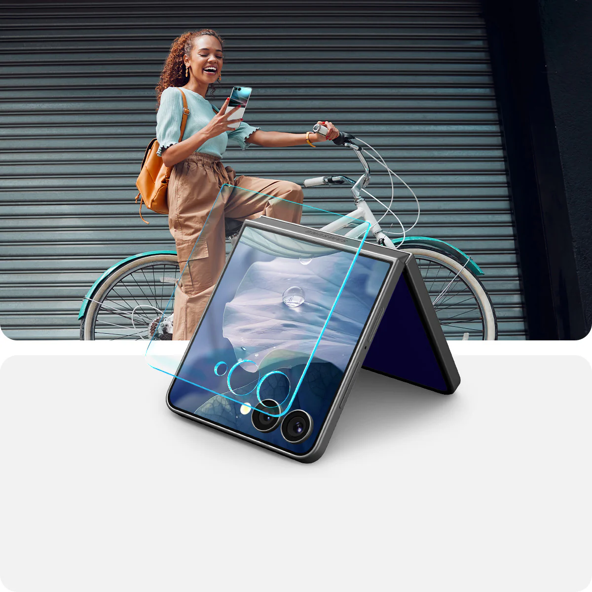 Glas für die Handyhülle für Galaxy Z Flip7, Spigen Glas.tR EZ Fit, Transparent - Image 10