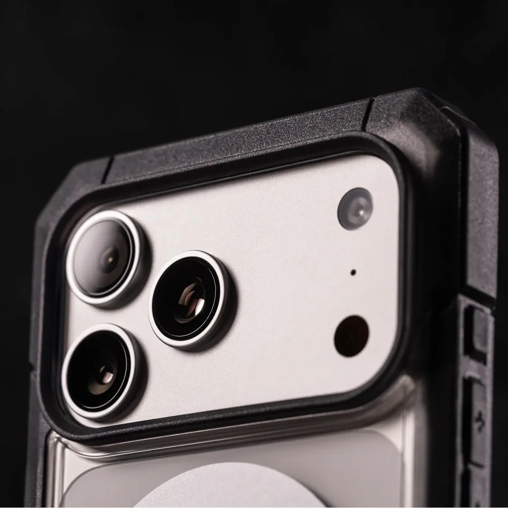 Handyhülle für iPhone 17 Pro, Urban Armor Gear Trooper Mag, Transparent mit schwarzen Rahmen - Image 13