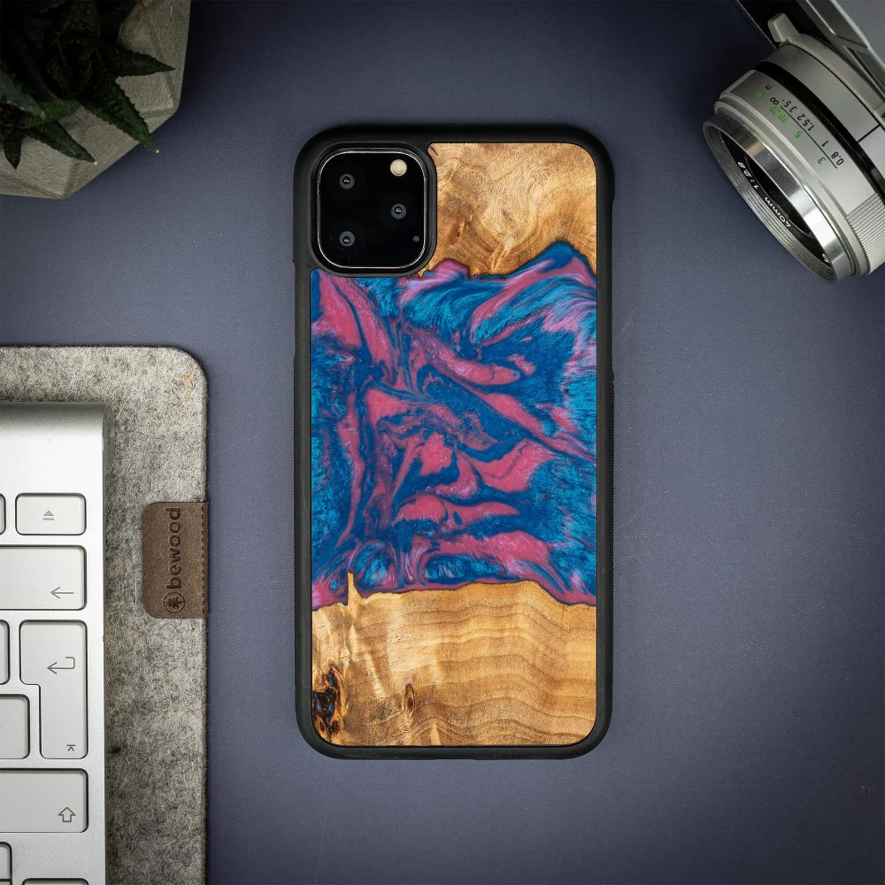 Holzhülle für iPhone 11 Pro Max, Bewood Unique Neons Vegas - Image 2