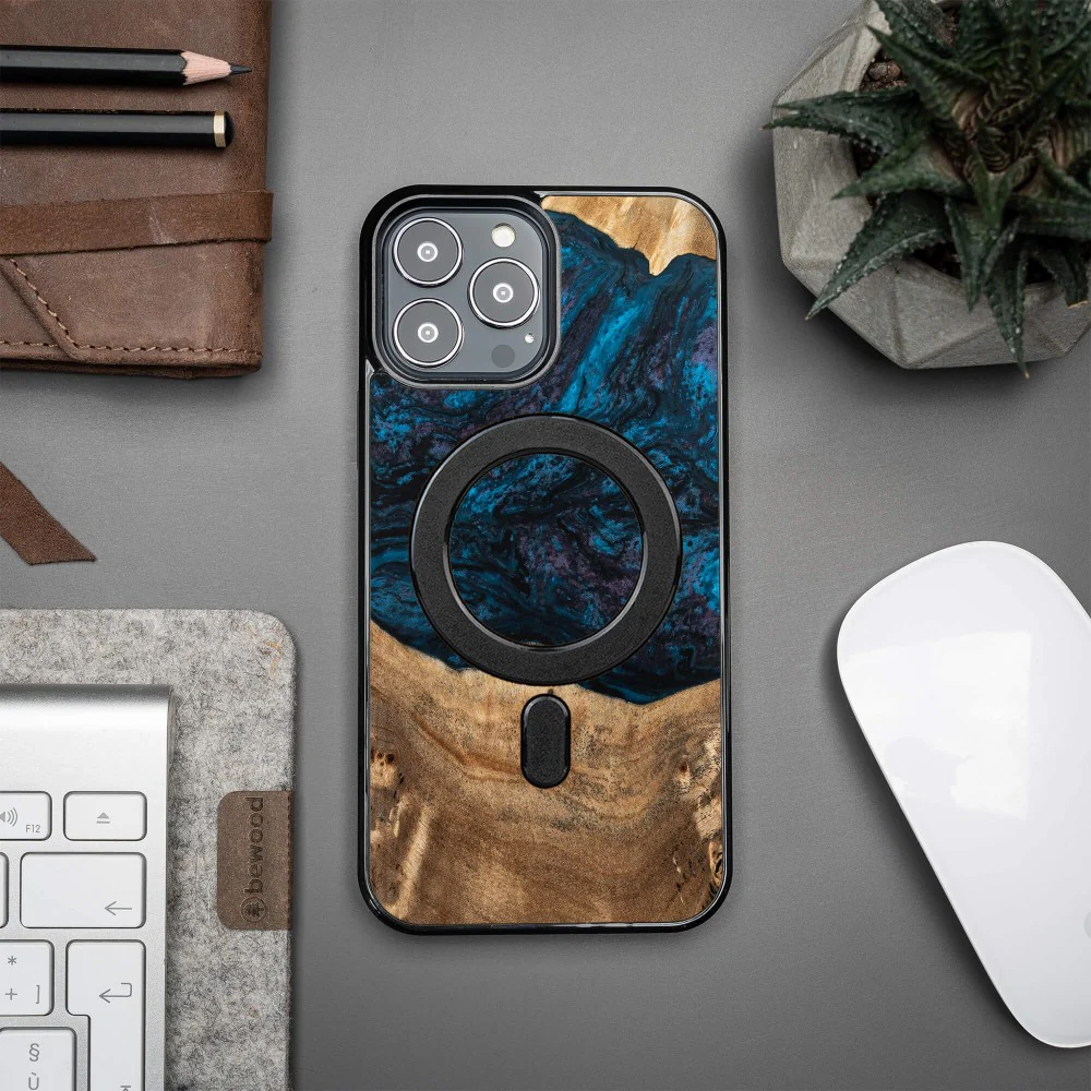 Holzhülle für iPhone 13 Pro Max, Bewood Unique Planets Neptun für MagSafe - Image 3
