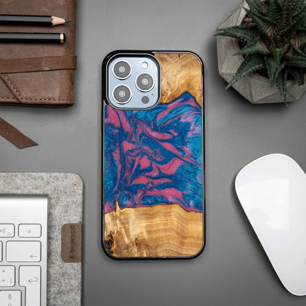 Holzhülle für iPhone 14 Pro Max, Bewood Unique Neons Vegas - Image 2