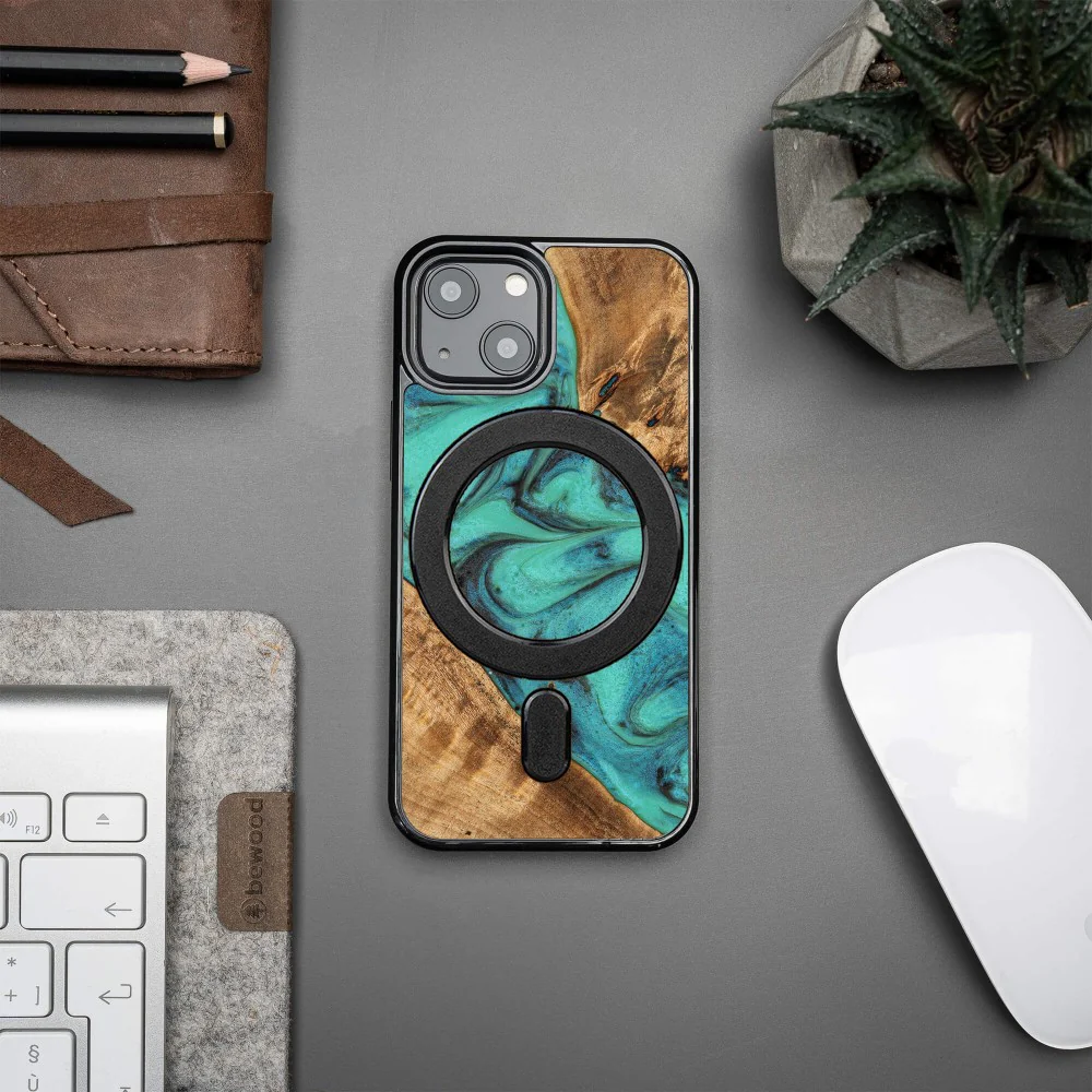 Holzhülle für iPhone 13 Mini, Bewood Unique Turquoise für MagSafe - Image 3