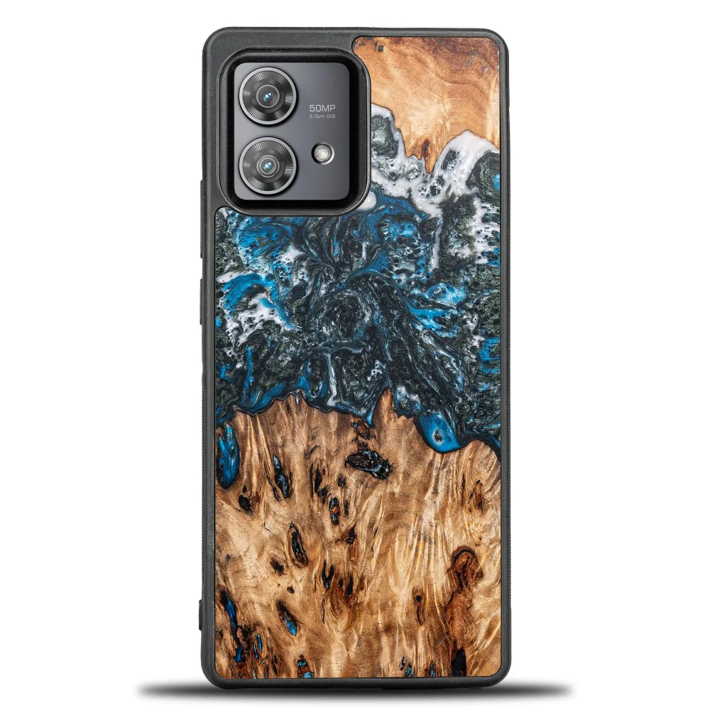 Holzhülle für Motorola Edge 40 Neo, Bewood Unique Planets Erde - Image 3