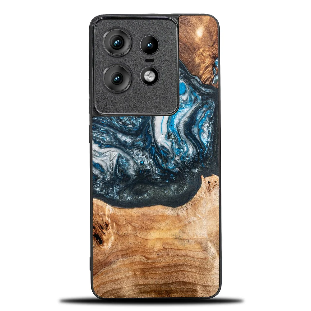 Holzhülle für Motorola Edge 50 Pro, Bewood Unique Planets Erde