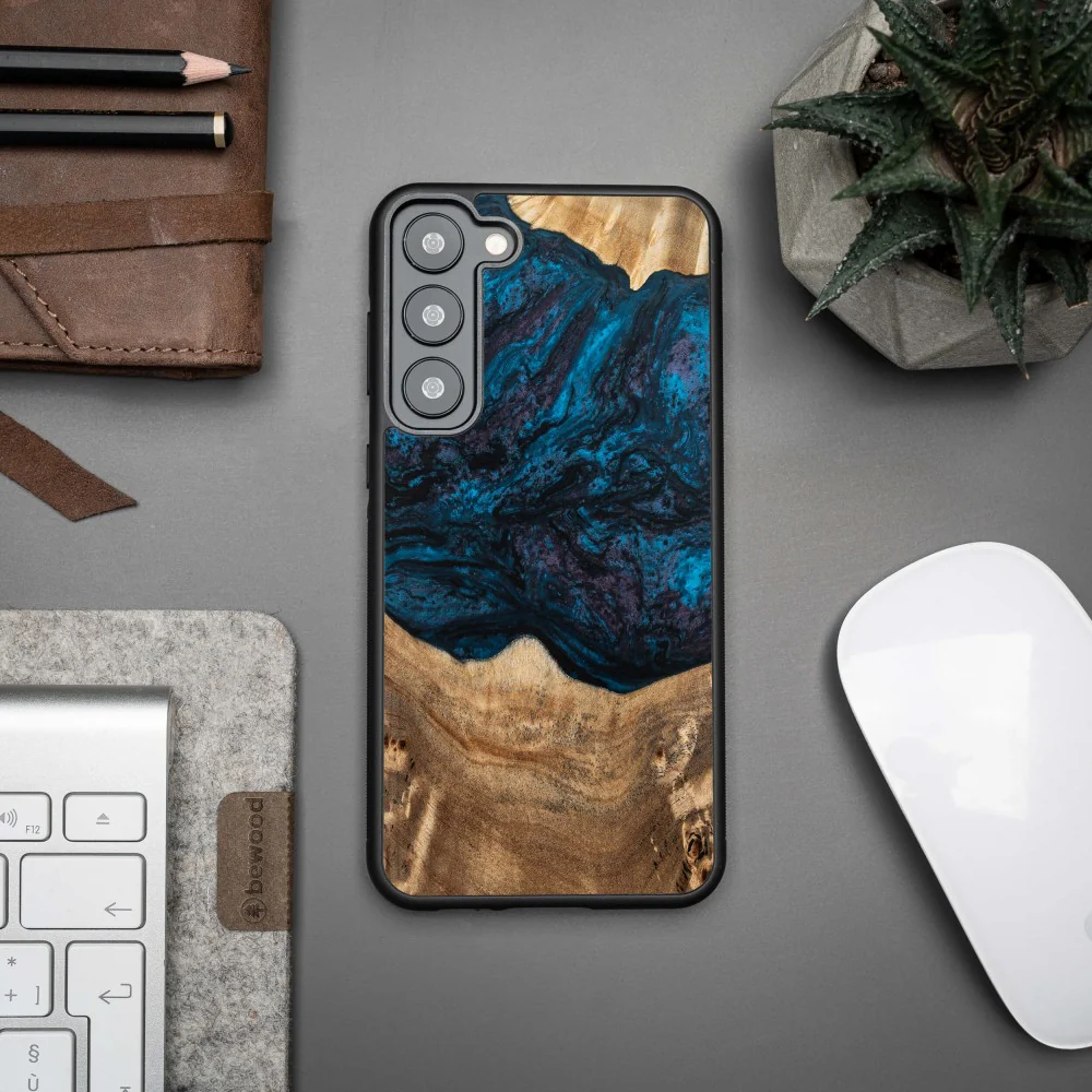 Holzhülle für Galaxy S23 Plus, Bewood Unique Planets Neptun - Image 2