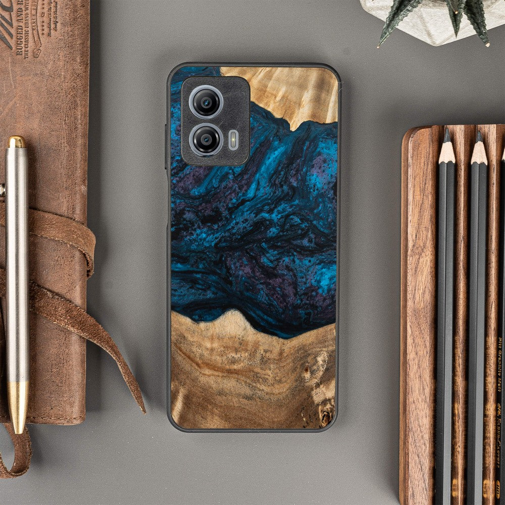 Holzhülle für Motorola Moto G73 5G, Bewood Unique Planets Neptun - Image 3