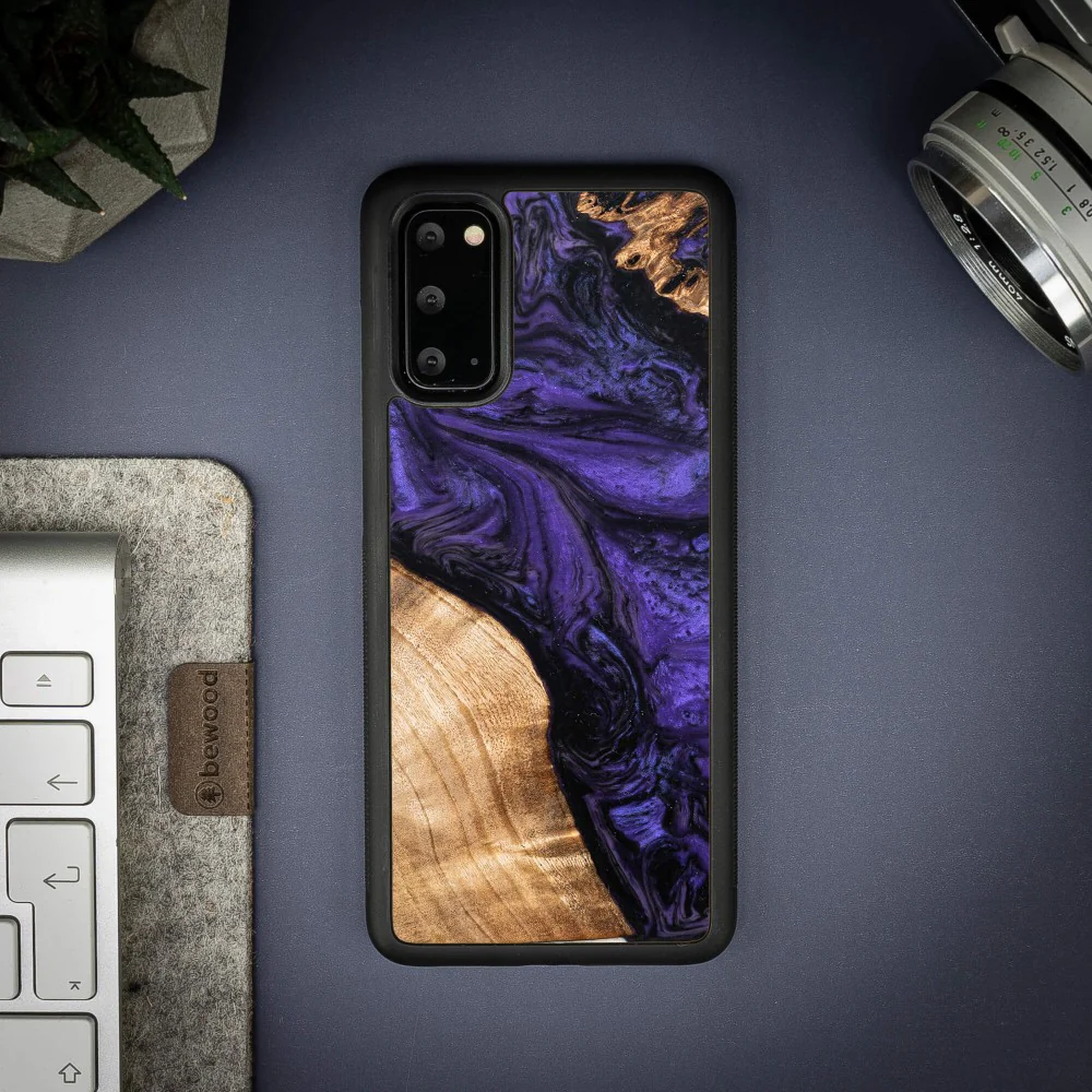 Holzhülle für Galaxy S20, Bewood Unique Violet - Image 2