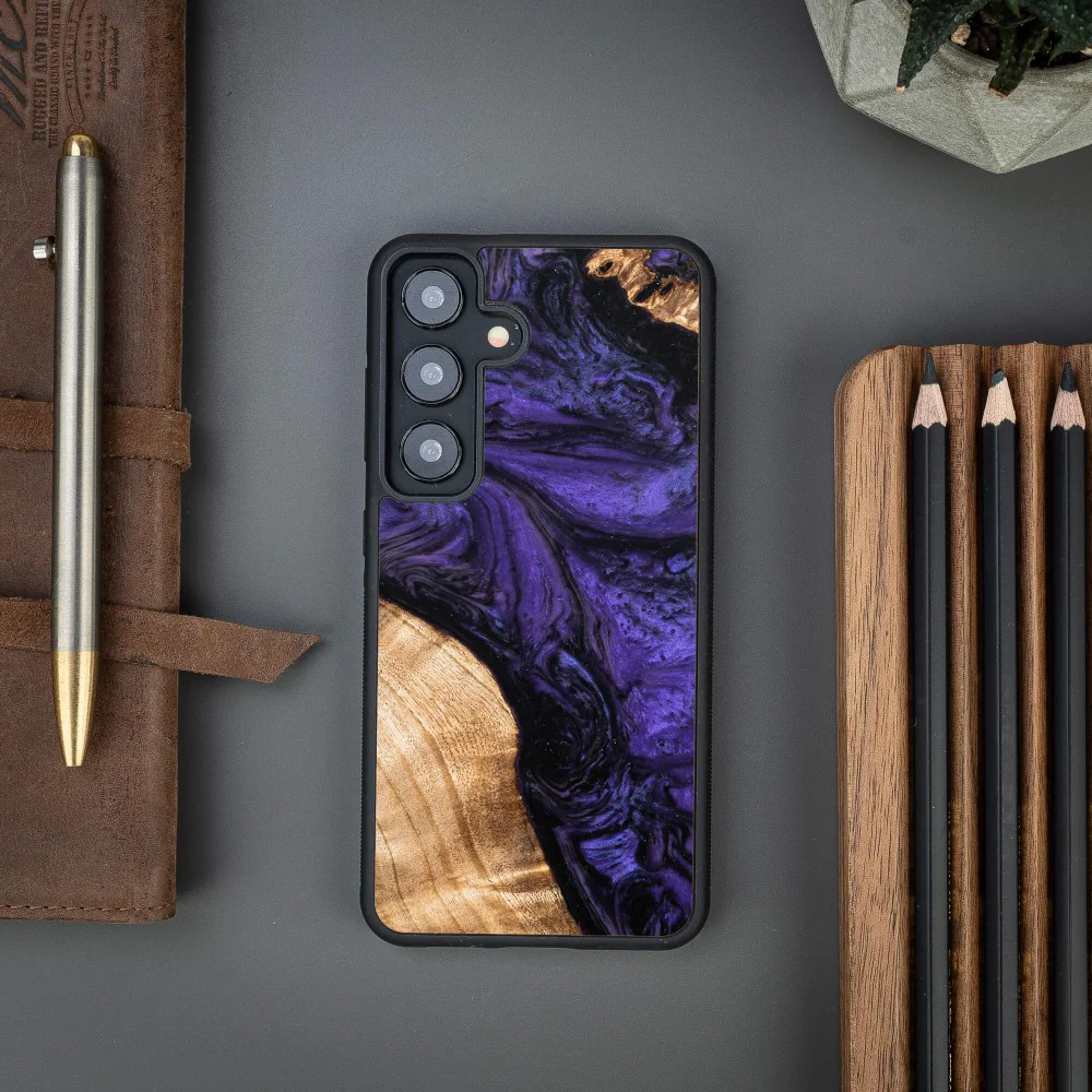 Holzhülle für Galaxy S24, Bewood Unique Violet - Image 2