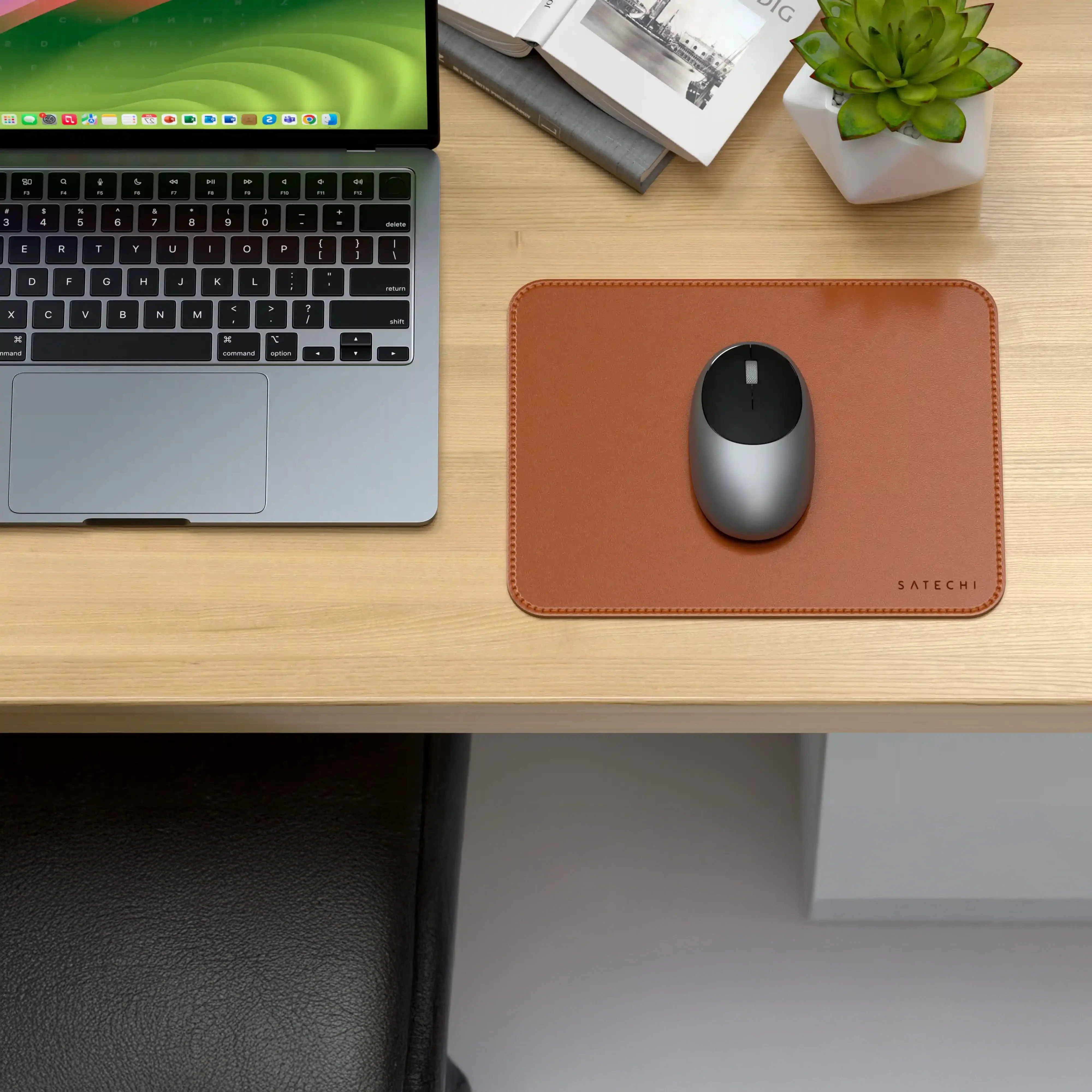 Mauspad aus veganem Leder für den Schreibtisch, Satechi Premium Mouse Pad, Braun - Image 11