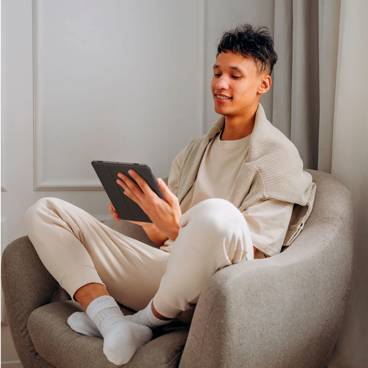 Schutzhülle für Galaxy Tab S10 FE / S9, Spigen Ultra Hybrid Pro, Schwarz und Transparent - Image 16