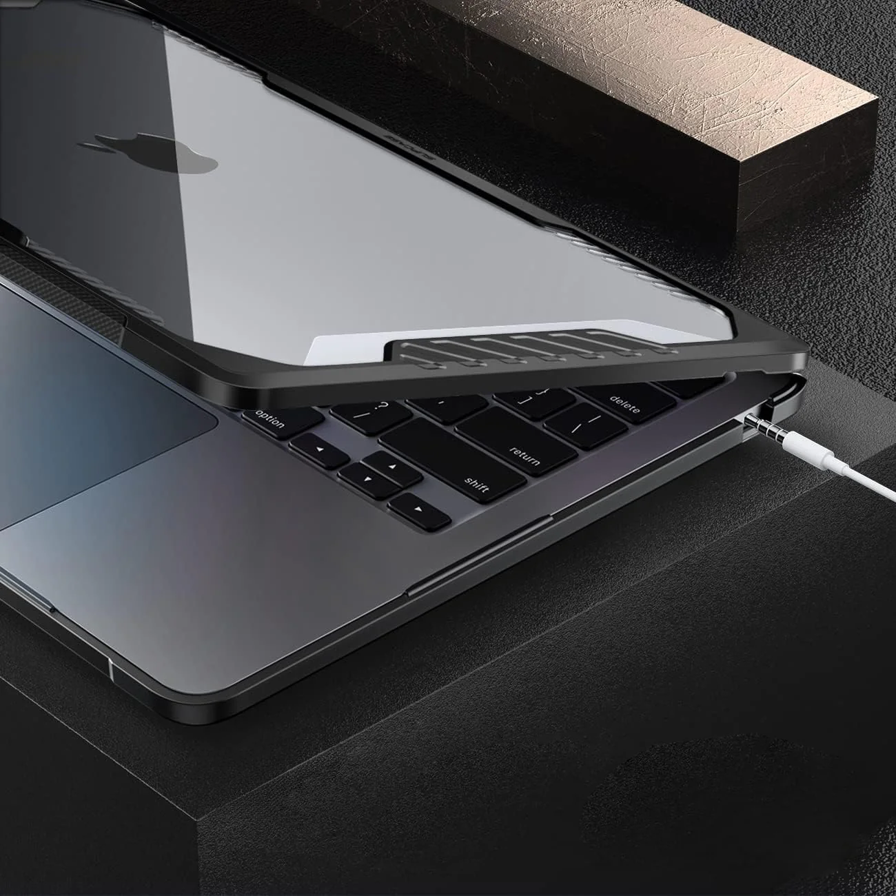 Schutzhülle für MacBook Air 13.6" M4 / M3 / M2, Supcase Unicorn Beetle UB, Schwarz/Transparent - Image 7