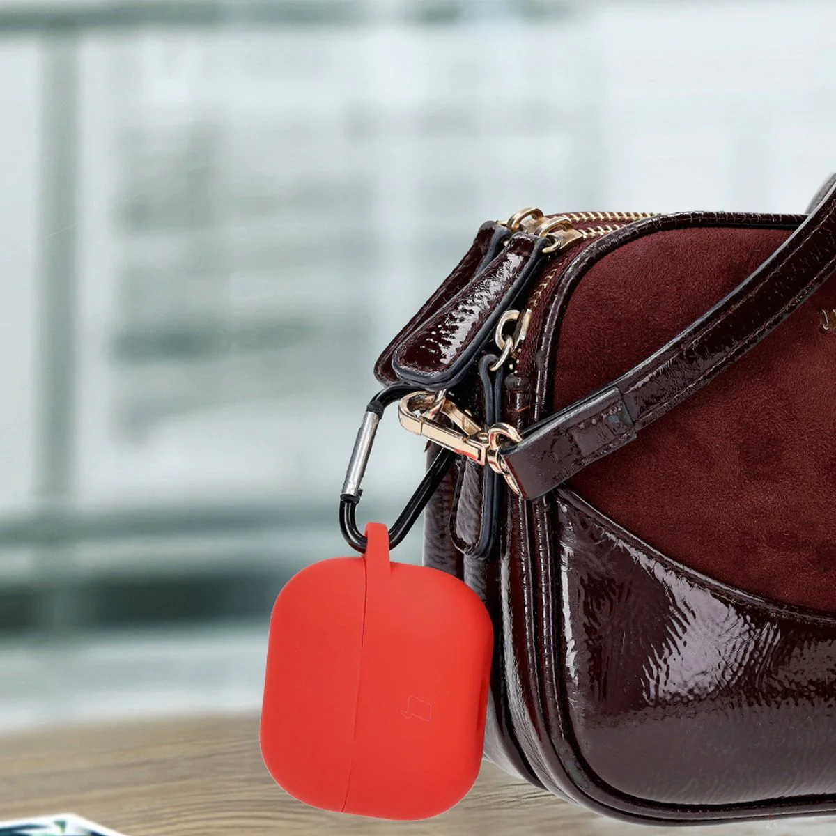 Silikonhülle mit Karabiner für Galaxy Buds 3/3 Pro/3 FE, Bizon Case Headphone Silicone, Rot - Image 4