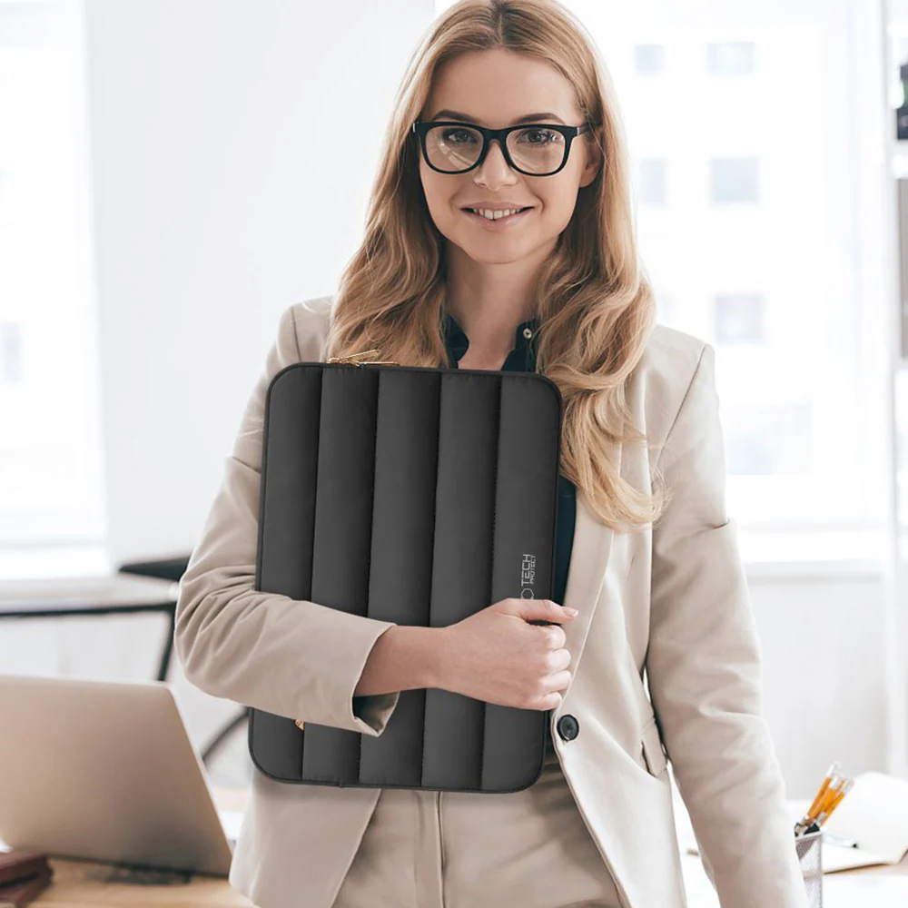 Universal Laptoptasche bis zu 15"-16", Tech-Protect Fluffy, Schwarz - Image 10
